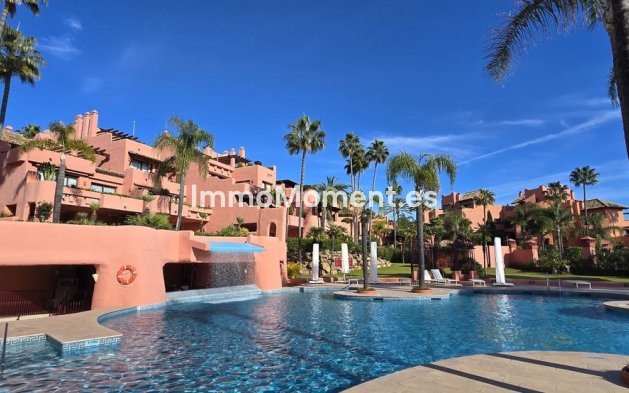 Wohnung - Wiederverkauf - Estepona  - Estepona Centro