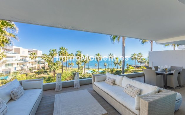 Wohnung - Wiederverkauf - Estepona  - Estepona Centro