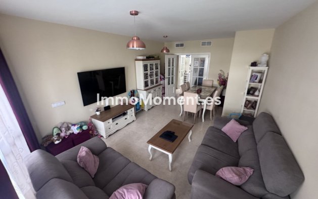 Wohnung - Wiederverkauf - Estepona  - Estepona Centro