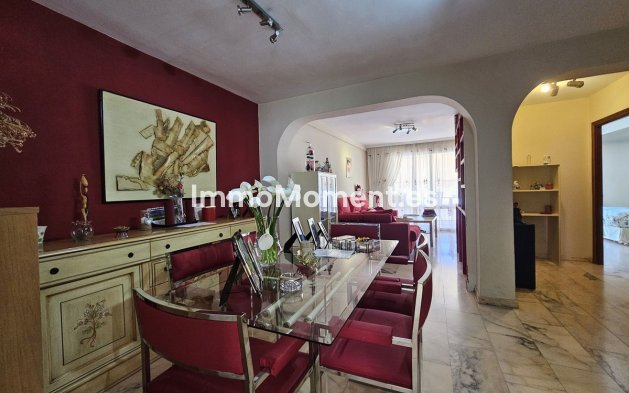 Wohnung - Wiederverkauf - Estepona  - Estepona Centro