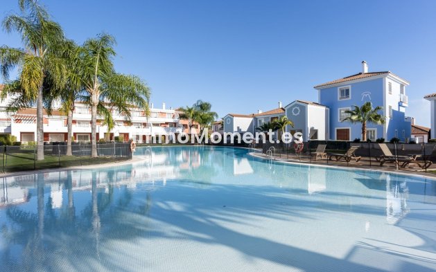 Wohnung - Wiederverkauf - Estepona  - Estepona Centro