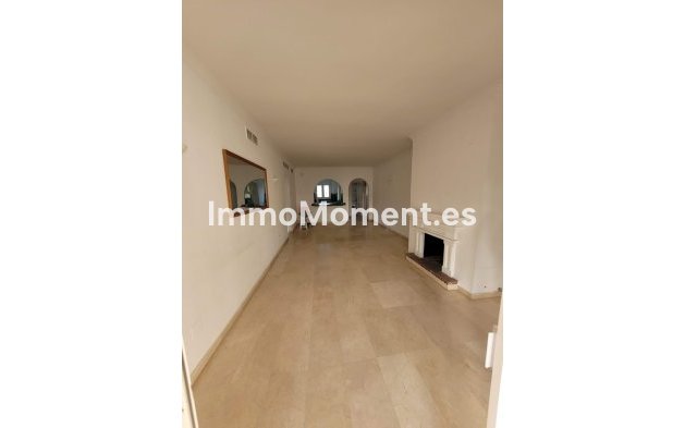 Wohnung - Wiederverkauf - Estepona  - Estepona Centro