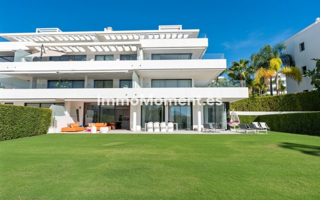 Wohnung - Wiederverkauf - Estepona  - Estepona Centro