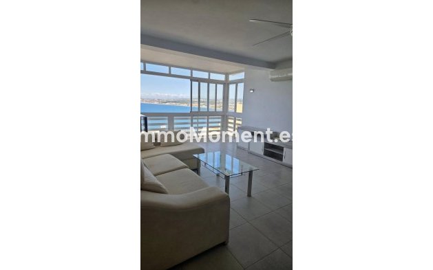 Wohnung - Wiederverkauf - Estepona  - Estepona Centro