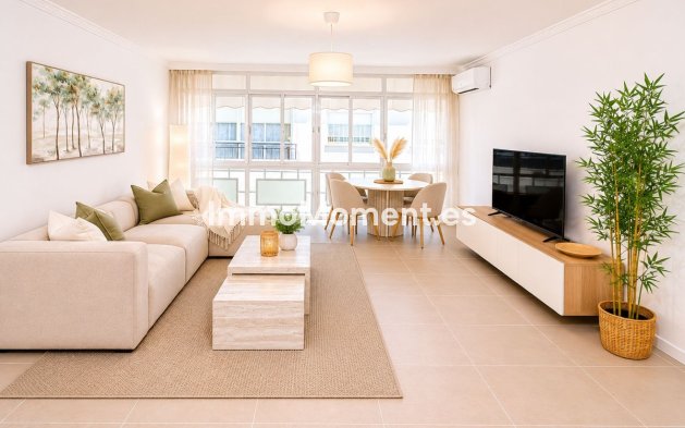 Wohnung - Wiederverkauf - Estepona  - Estepona Centro