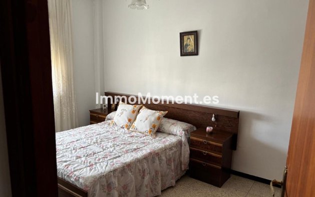 Wohnung - Wiederverkauf - Estepona  - Estepona Centro