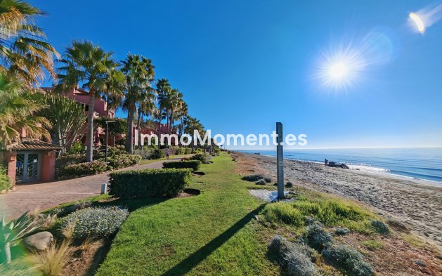 Wohnung - Wiederverkauf - Estepona  - Estepona Centro
