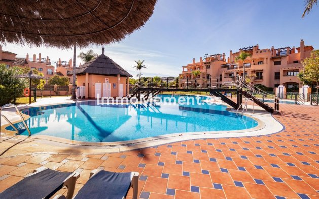 Wohnung - Wiederverkauf - Estepona  - Hacienda del Sol