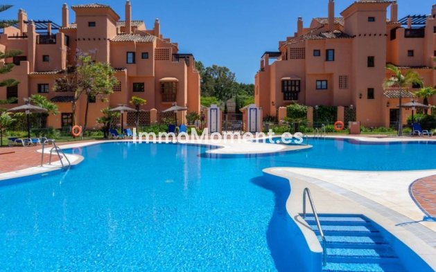 Wohnung - Wiederverkauf - Estepona  - Hacienda del Sol