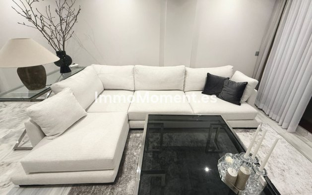 Wohnung - Wiederverkauf - Estepona  - Selwo