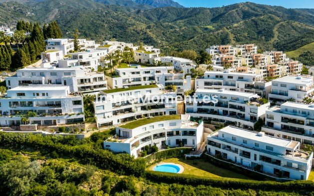 Wohnung - Wiederverkauf - Marbella - Altos de los Monteros