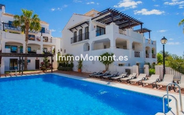 Wohnung - Wiederverkauf - Marbella - Altos de los Monteros