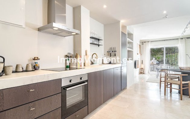 Wohnung - Wiederverkauf - Marbella - Nueva Andalucía