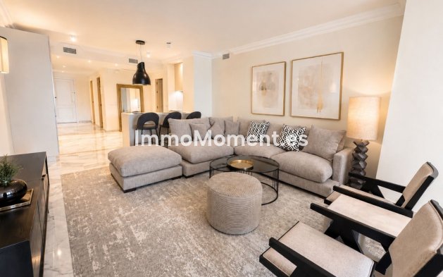 Wohnung - Wiederverkauf - Marbella - Nueva Andalucía