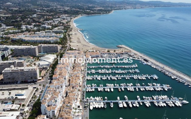 Wohnung - Wiederverkauf - Marbella - Puerto Banús