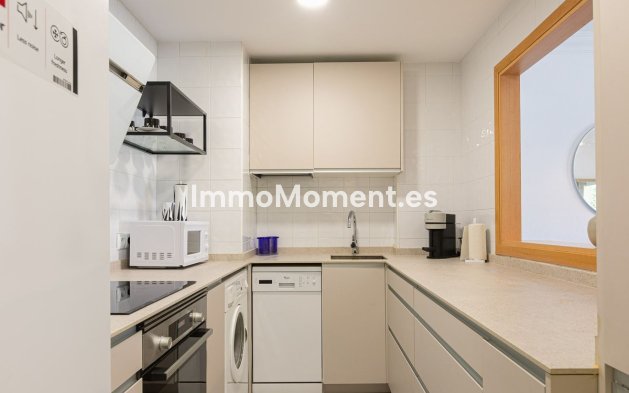 Wohnung - Wiederverkauf - Marbella - Puerto Banús