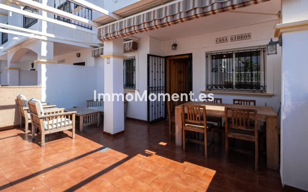 Wohnung - Wiederverkauf - Orihuela Costa - Punta Prima