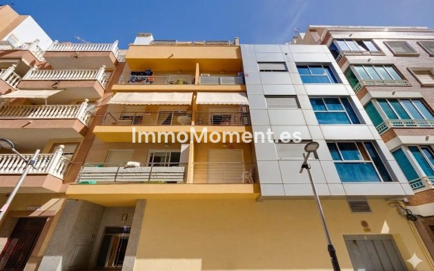 Wohnung - Wiederverkauf - Torrevieja - Torrevieja Centro