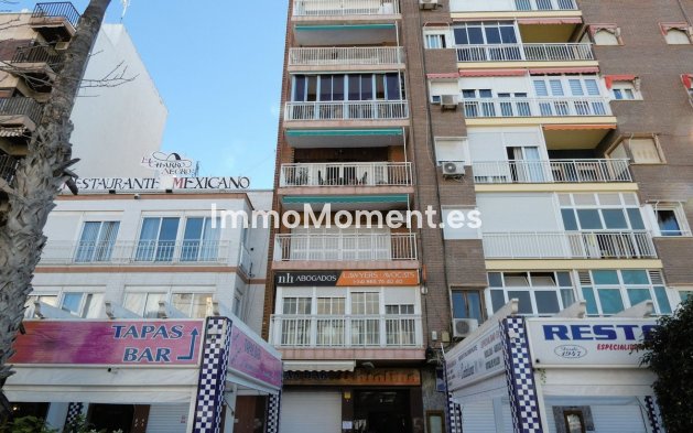 Wohnung - Wiederverkauf - Torrevieja - Torrevieja Centro
