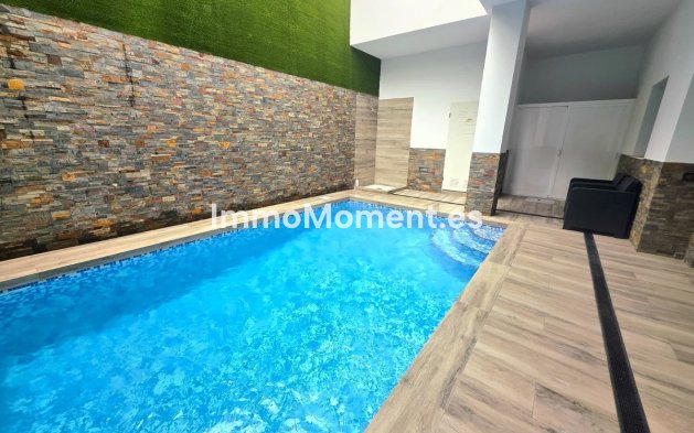 Wohnung - Wiederverkauf - Torrevieja - Torrevieja Centro