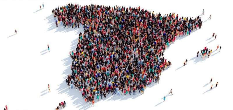 DEBIDO A LA FALTA DE PERSPECTIVAS, MÁS DE LA MITAD DE LOS INMIGRANTES ABANDONAN ESPAÑA