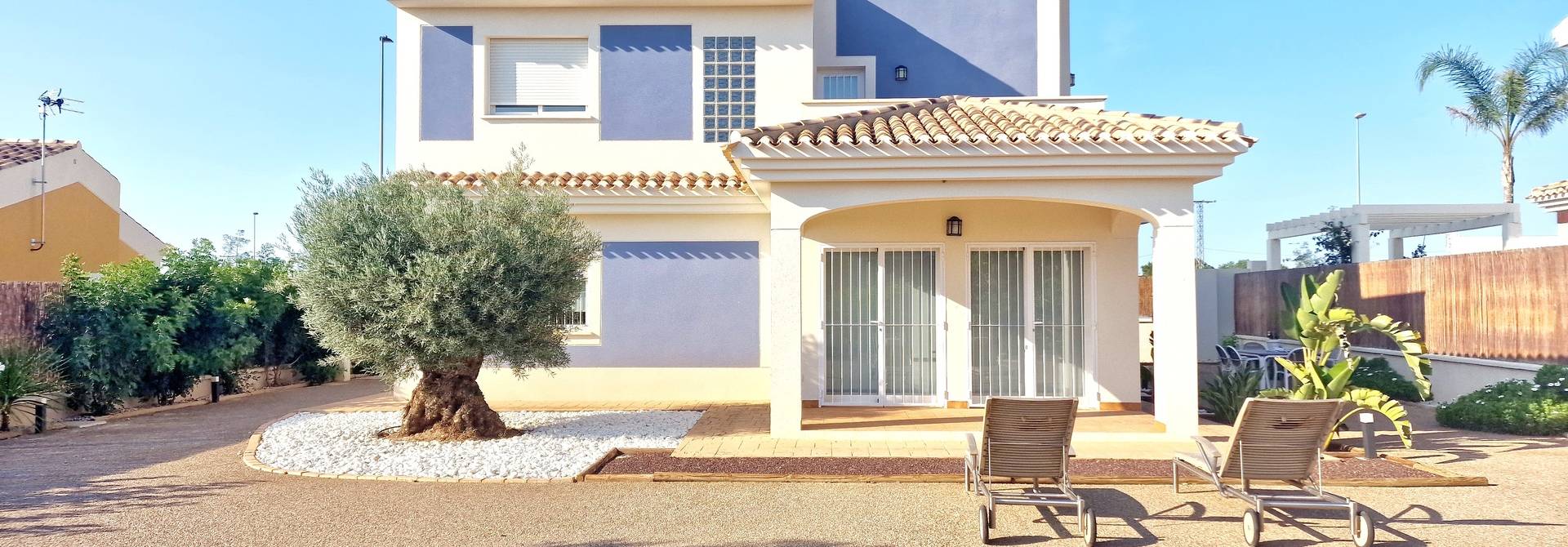JARDINES DE ALMENARA
