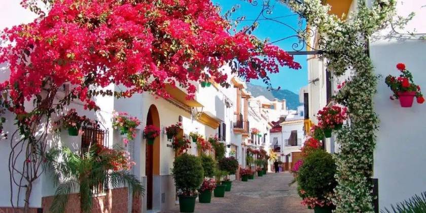 ESTEPONA NEW LUXURY GEM ON THE COSTA DEL SOL