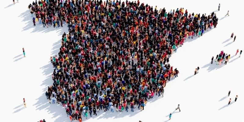 VANWEGE ONVOLDOENDE PERSPECTIEF VERLAAT MEER DAN DE HELFT VAN ALLE MIGRANTEN SPANJE