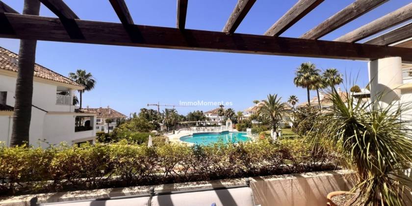 EXCLUSIVO APARTAMENTO EN ESQUINA EN LA LEGENDARIA GOLDEN MILE: ¡LA MEJOR OPORTUNIDAD INMOBILIARIA DEL AÑO!