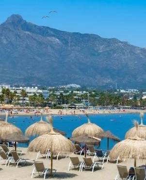 PUERTO BANÚS