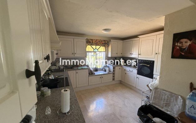 Bestaande woning - Vrijstaande villa - Marbella - La Campana