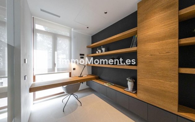 Resale - Detached villa - Benidorm - Benidorm Centro