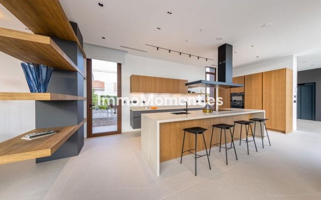 Resale - Detached villa - Benidorm - Benidorm Centro