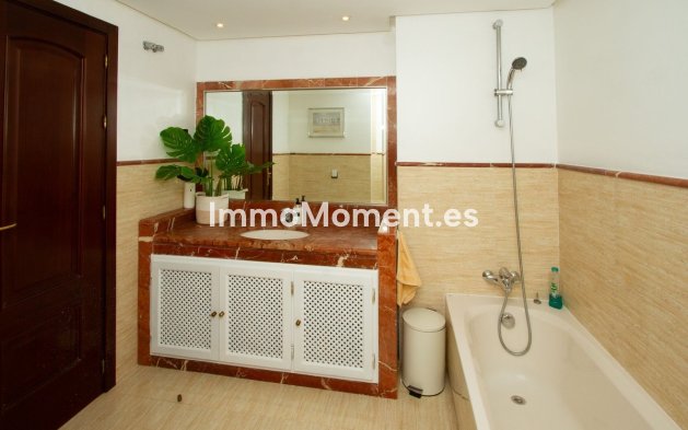 Reventa - Apartamento - Marbella - La Mairena