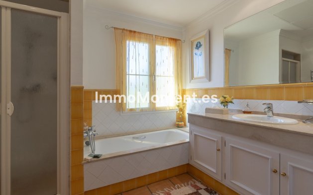 Bestaande woning - Vrijstaande villa - Marbella - Elviria