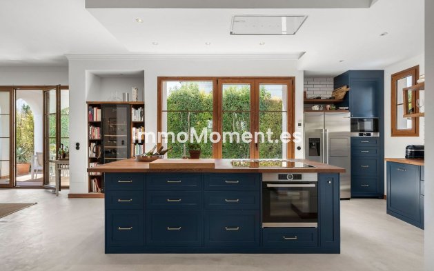 Bestaande woning - Vrijstaande villa - Estepona  - Selwo