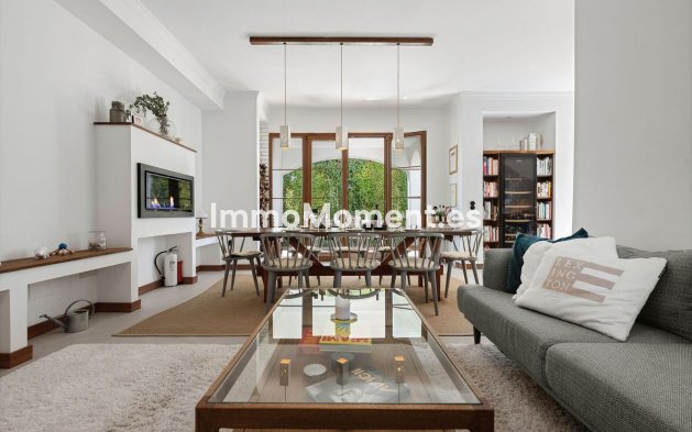 Bestaande woning - Vrijstaande villa - Estepona  - Selwo