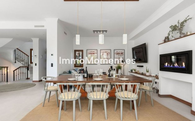 Bestaande woning - Vrijstaande villa - Estepona  - Selwo