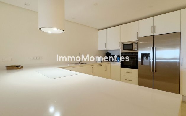 Resale - Apartment - Marbella - Los Monteros