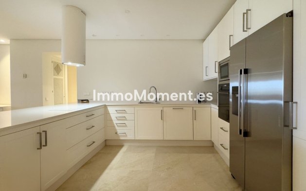 Resale - Apartment - Marbella - Los Monteros