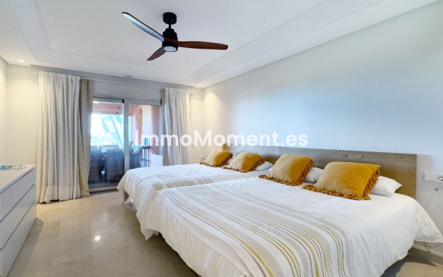 Resale - Apartment - Marbella - Los Monteros