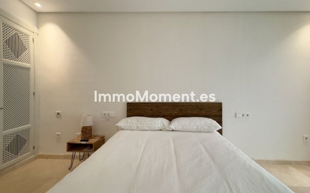 Resale - Apartment - Marbella - Los Monteros