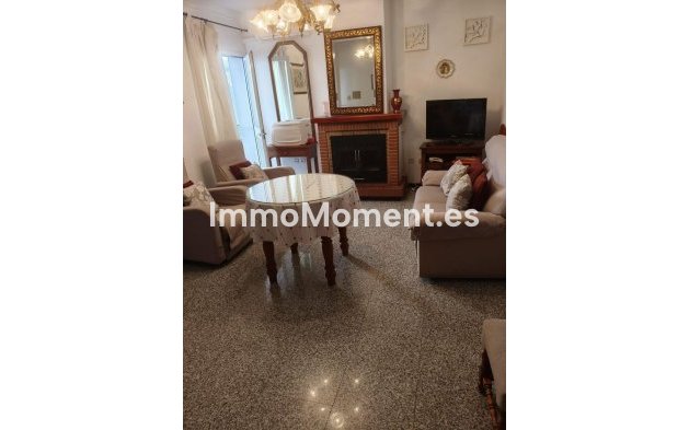 Resale - Apartment - Inland  - Alhaurín el Grande Centro