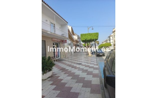Resale - Apartment - Inland  - Alhaurín el Grande Centro