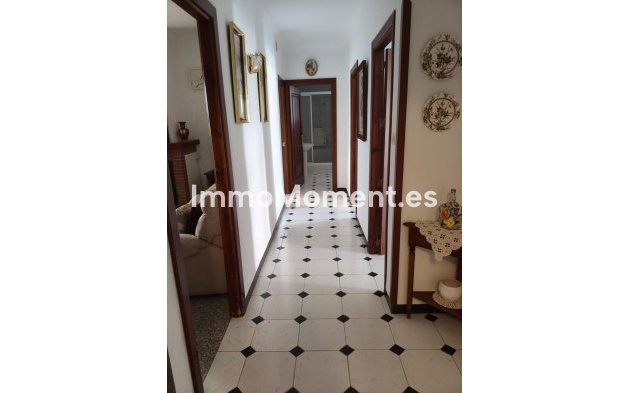 Resale - Apartment - Inland  - Alhaurín el Grande Centro