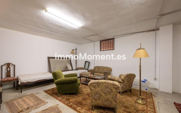 Wiederverkauf - Freistehende Villa -   Inländisch - Alhaurín el Grande Centro