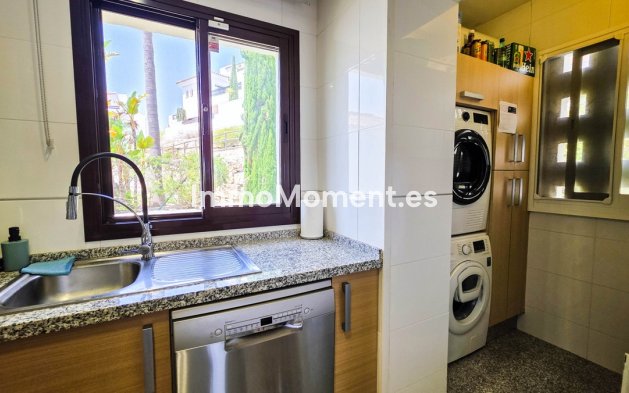 Resale - Apartment - Casares - Casares Centro