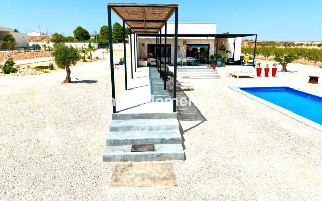 Reventa - Villa independiente - Pinoso - Pinoso Centro