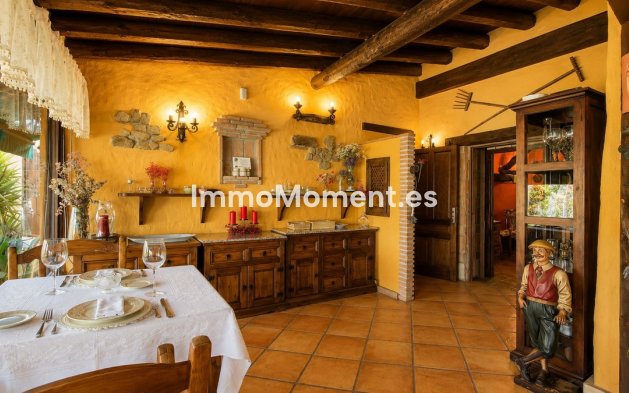 Reventa - Casa de campo - Interior  - Gibralgalia