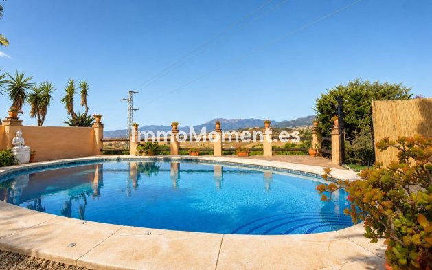 Reventa - Casa de campo - Interior  - Gibralgalia